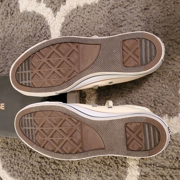 Boston hi top chucks - Picture 5 of 5